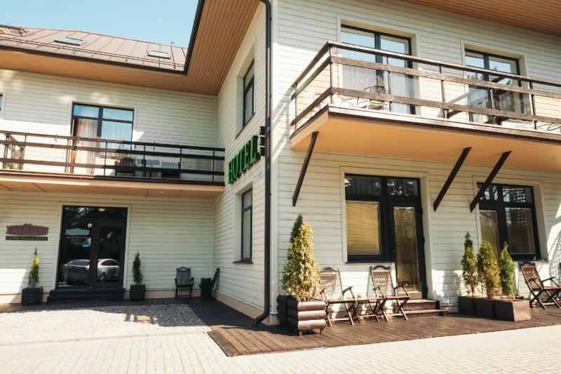 Superior Double or Twin Room with Terrace image 4