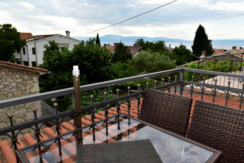 Apartment with Sea View image 2