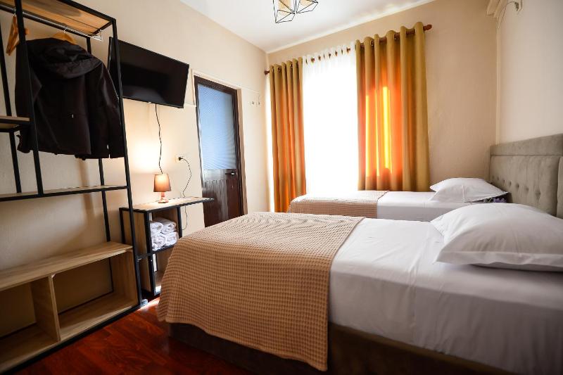 Double or Twin Room with Balcony image 2