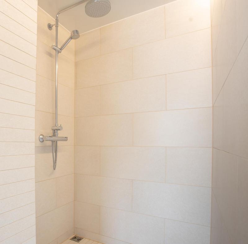 Double or Twin Room with Shared Bathroom and Sea View image 2