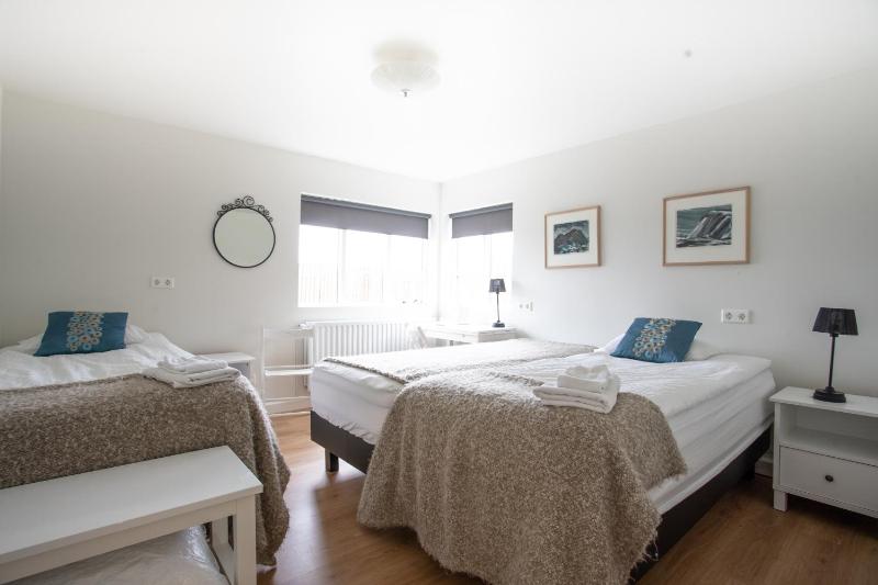 Double or Twin Room with Shared Bathroom image 4