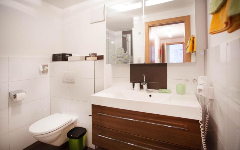 One-Bedroom Apartment with Terrace image 2