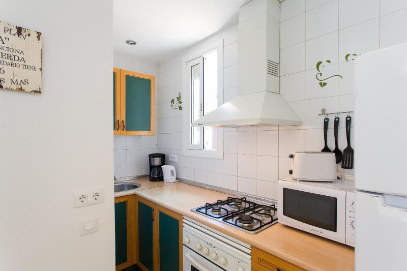 One-Bedroom Apartment image 4