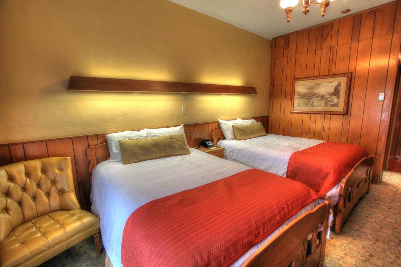 Standard Room, Two Double Beds image 2
