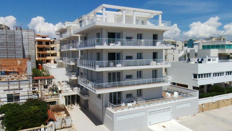Two-Bedroom Apartment - Upper Floor image 4