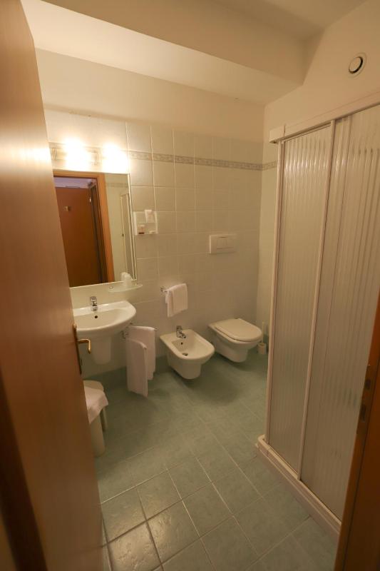 Superior Double Room image 3