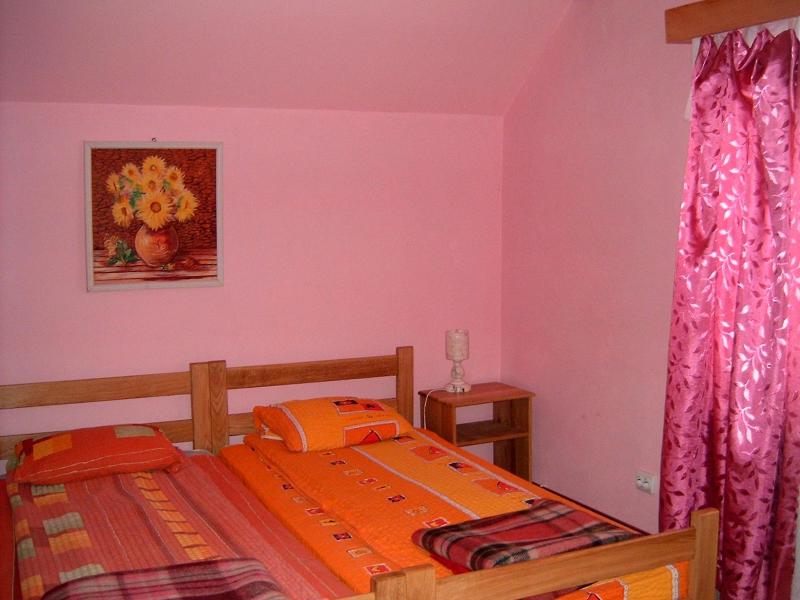 Double or Twin Room image 3