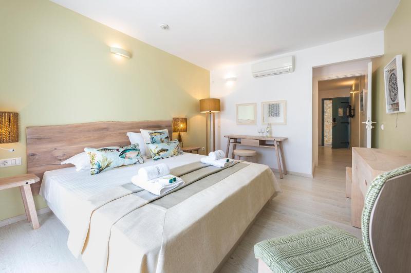 Saint George Hotel - image 27