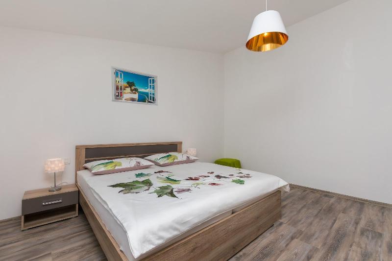 Apartment Heaven - image 15