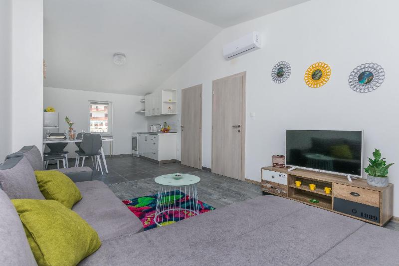 Apartment Heaven - image 34