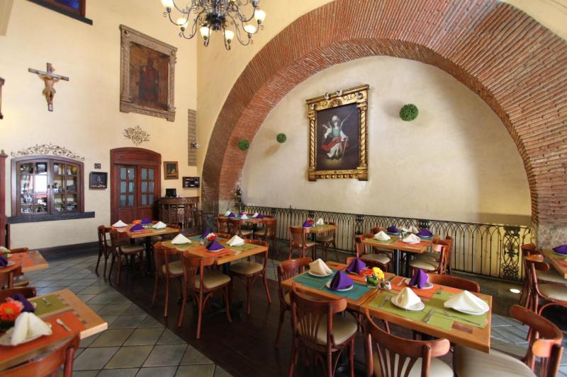 Hotel CasAntica - image 5