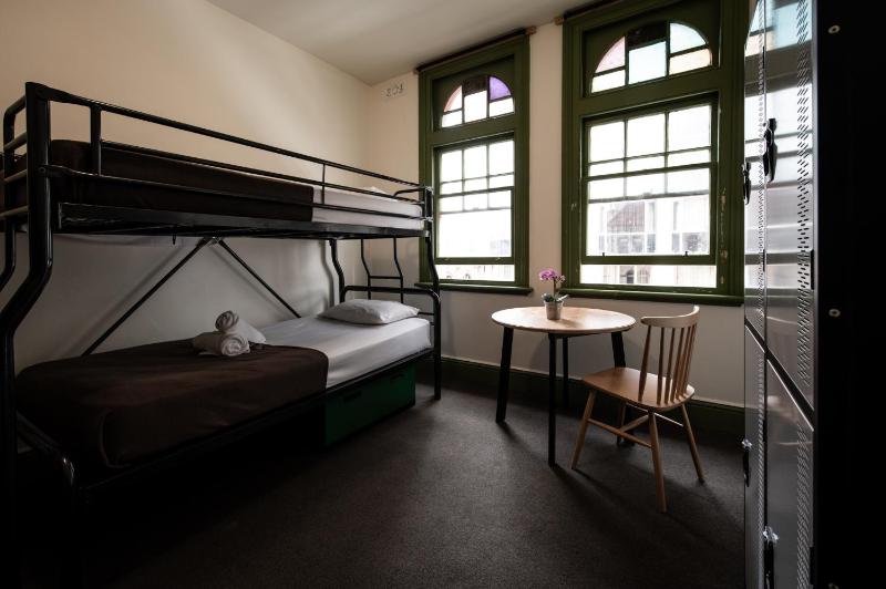 Bed in 4-Bed Mixed Dormitory Room with Shared Bathroom image 2