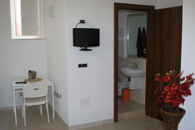 Double Room image 2