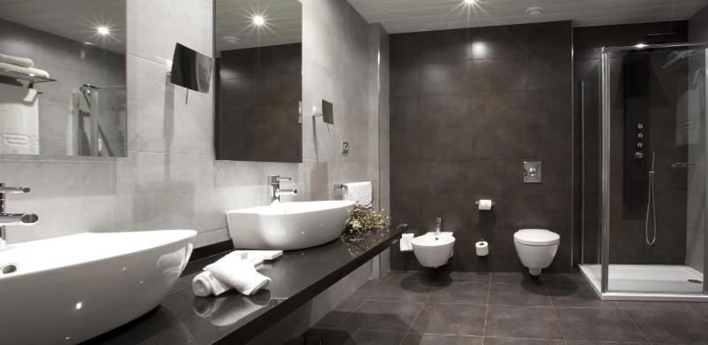 Quadruple Room image 1