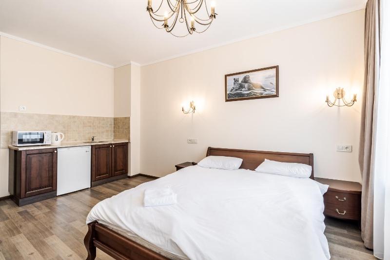 Opera House Apartment 1 - image 5