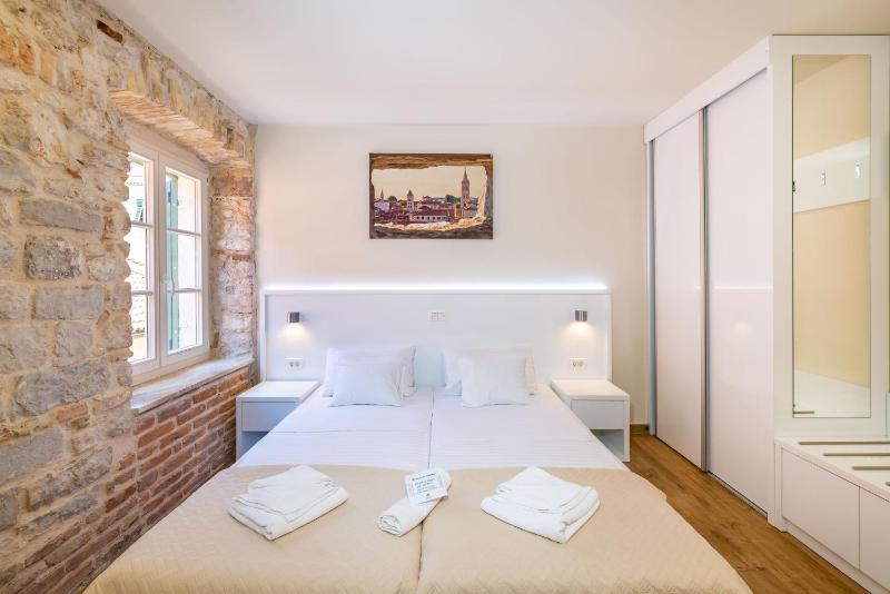 Standard Double or Twin Room image 1