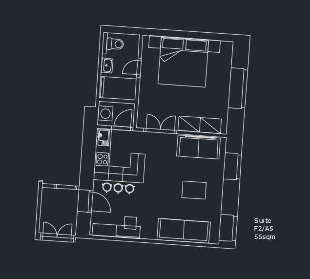 Deluxe Suite image 2