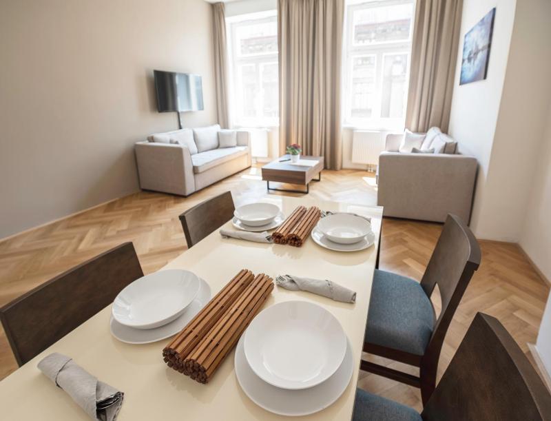 Executive Suite image 3