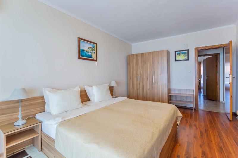 Penthouse Apartment with Two Bathrooms and Panoramic Sea View image 3