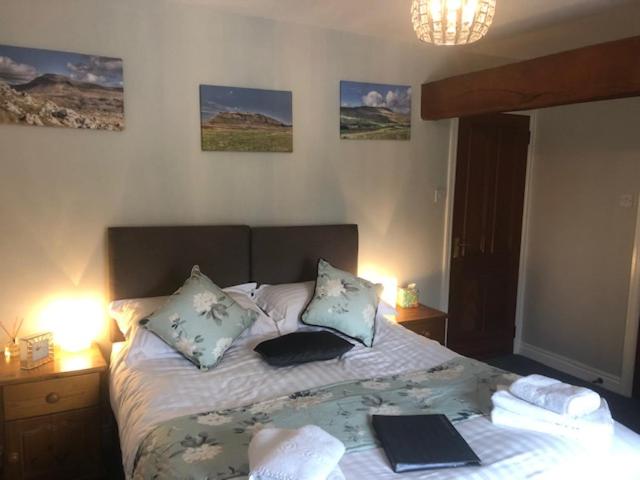 Double Room image 2