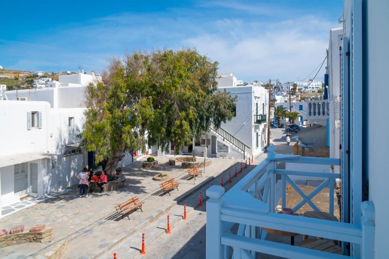 Central Suites Mykonos - image 14
