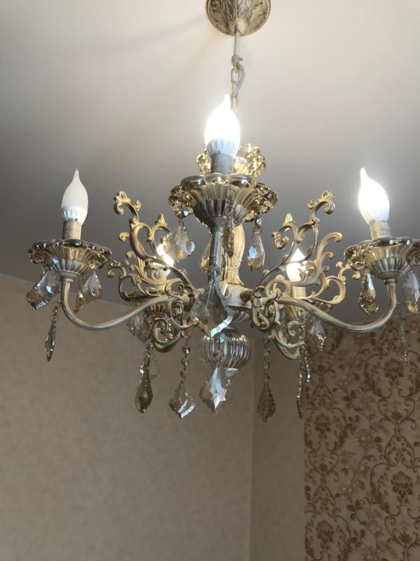 Family Room image 2