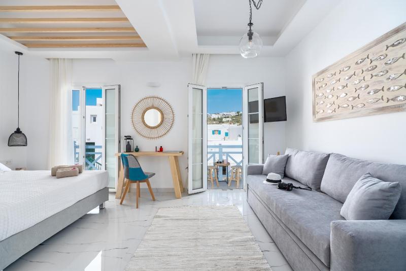Central Suites Mykonos - image 15