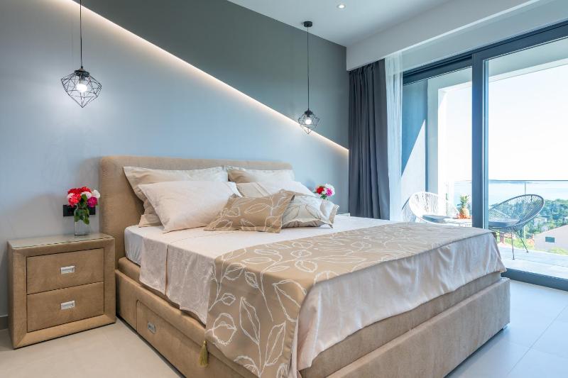 Exclusive Villa Mative - image 50