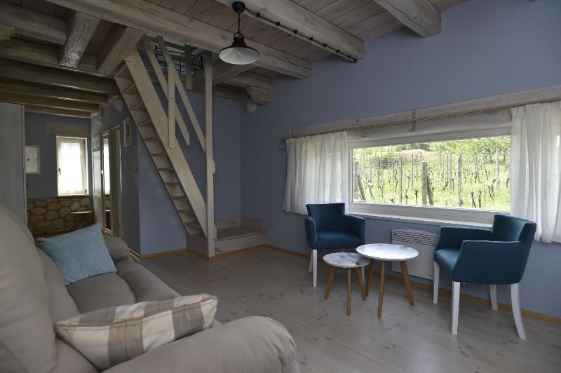 Triple Room with Bath image 2
