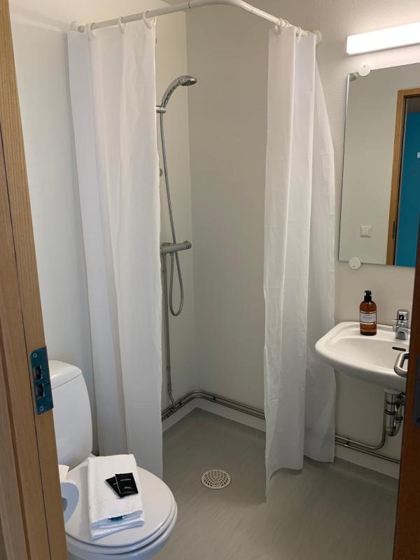 Standard Twin Room with Sea View image 4