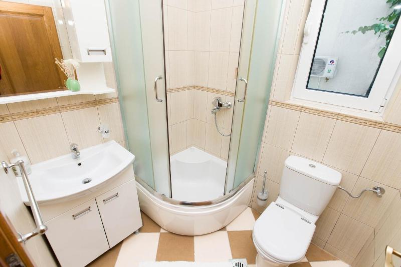 Studio Apartment with Sea View image 2