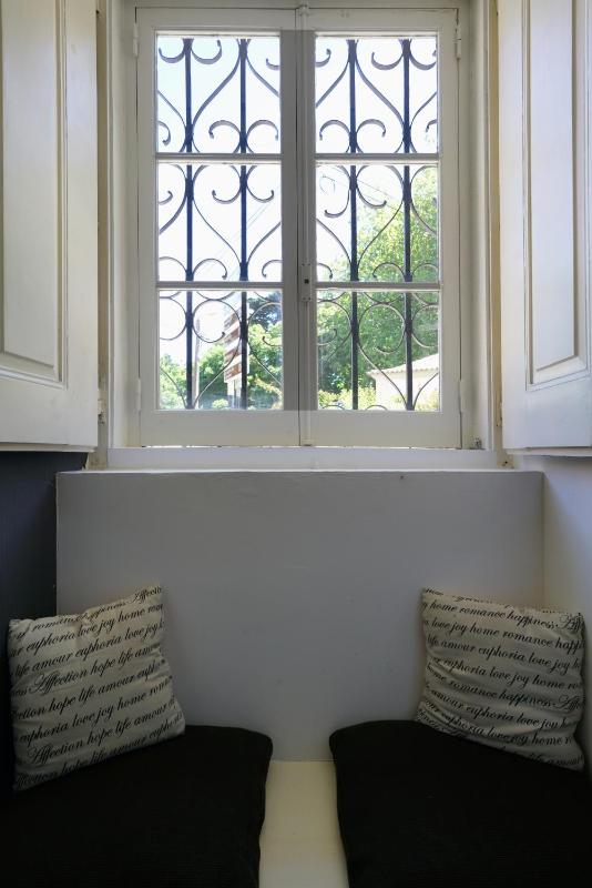 Charm Inn Sintra - image 16