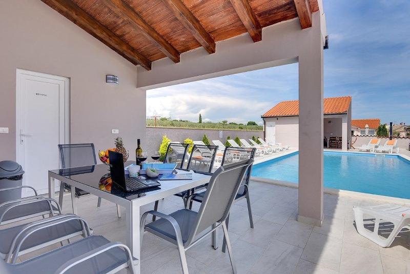 Six-Bedroom Holiday Home image 2