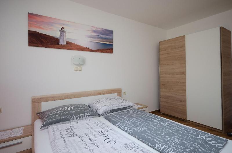 One-Bedroom Apartment with Terrace image 2