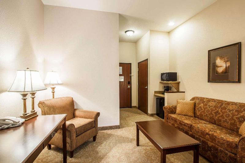 Standard King Suite - Non-Smoking image 1