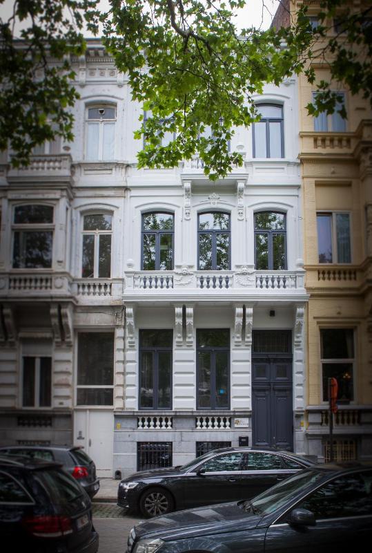 B in Antwerp - image 3