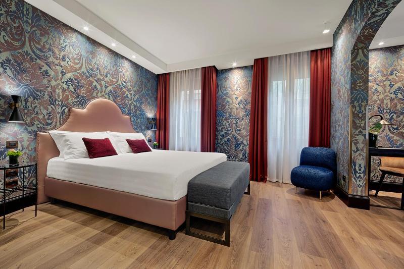 Quadruple Room image 2