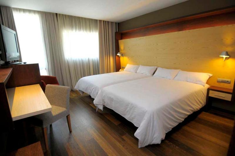 Single Room image 3