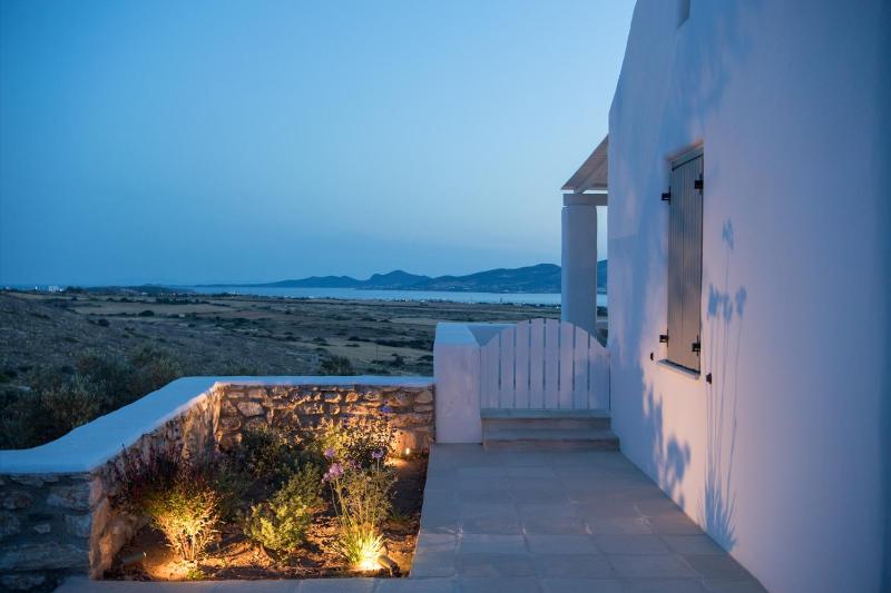 3 Bedroom Villa image 4