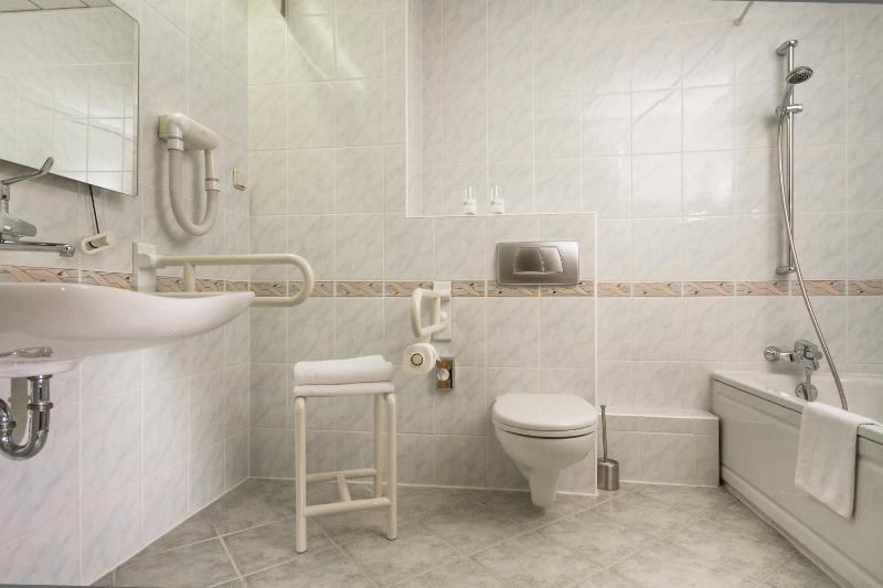 Single Room - Disability Access image 2
