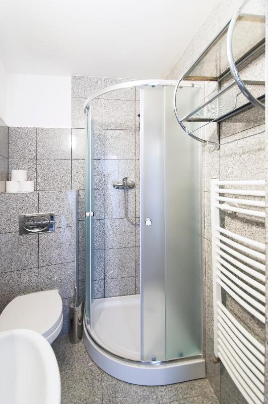 Modern Apartment Skolska 20 - image 16
