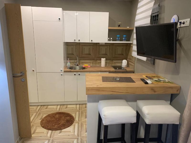 Studio Apartment image 1