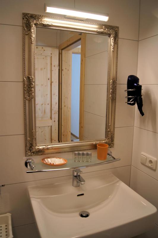 Apartment image 3