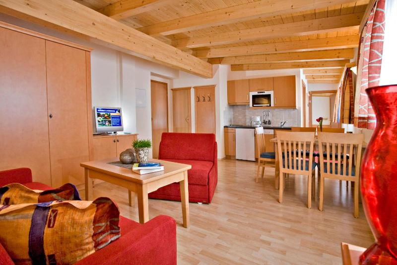 Apartment image 3