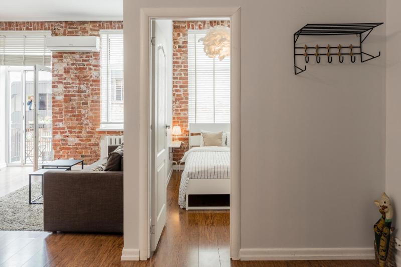 Maironis - Spacious Apartment in the Heart of Kaunas - image 4