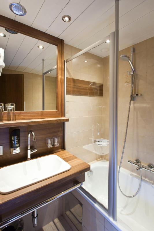 Double Room image 2