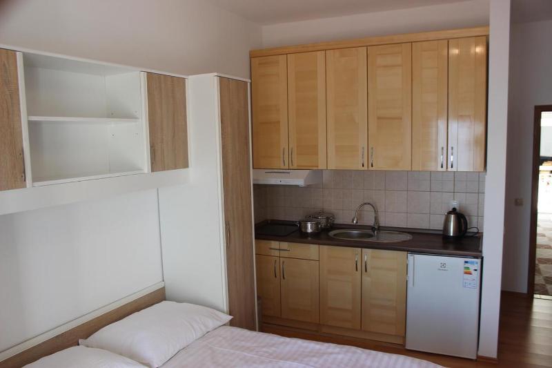 Studio with Balcony and Sea View image 2