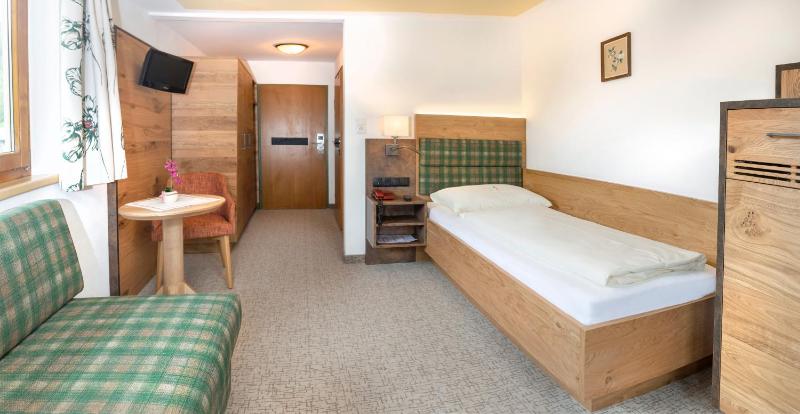 Single Room image 2
