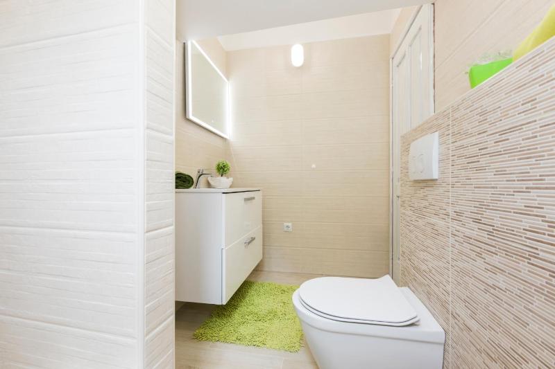 Studio Apartment image 1