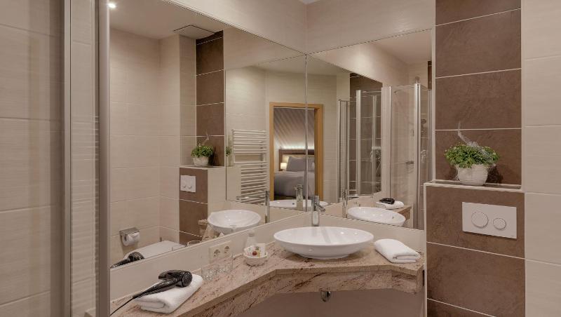 Superior Single Room image 2